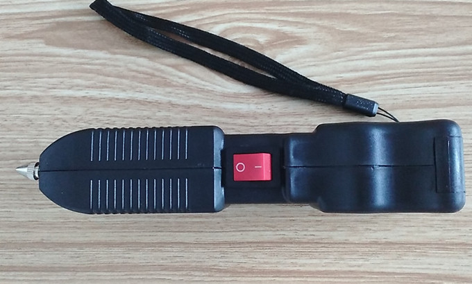 TW-10型報警照明高壓電擊器