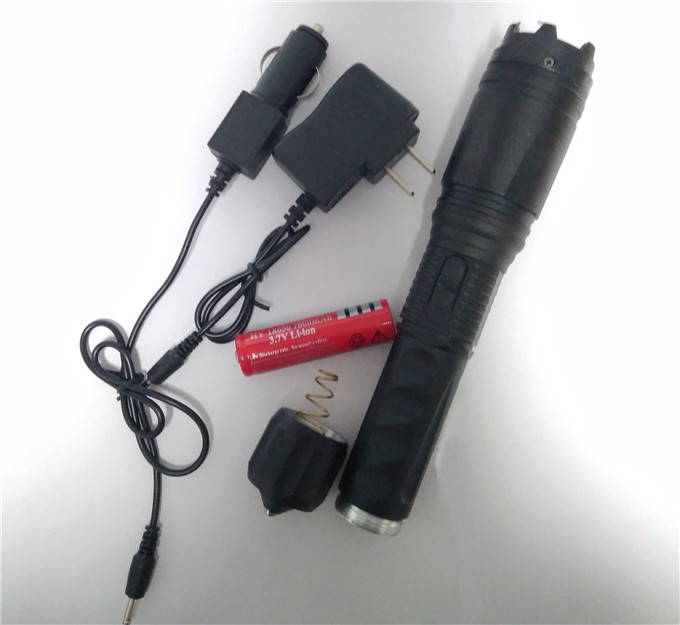 新型機械甩棍